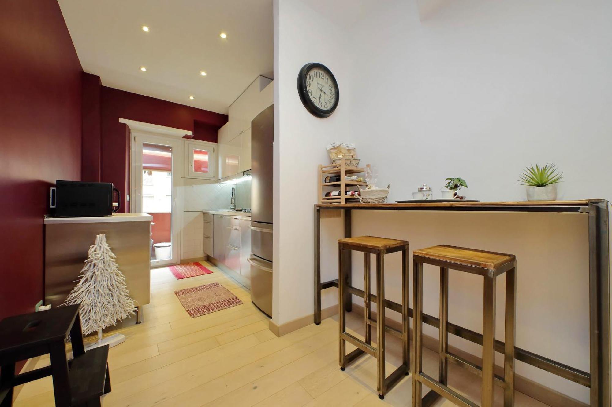 Ych-trendy Flat Near Marconi Rom